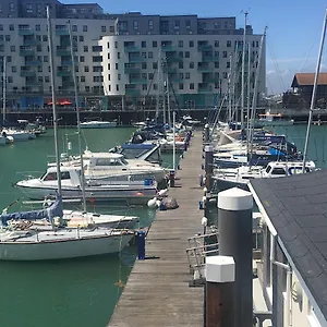 Marina Floating Apartment